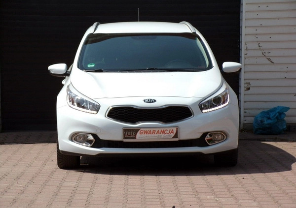 Kia Ceed cena 43900 przebieg: 173000, rok produkcji 2015 z Bełchatów małe 667